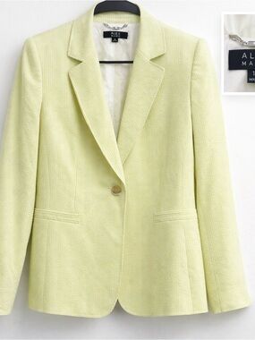 Alex Marie Cream Tailored Blazer – Chic & Minimal